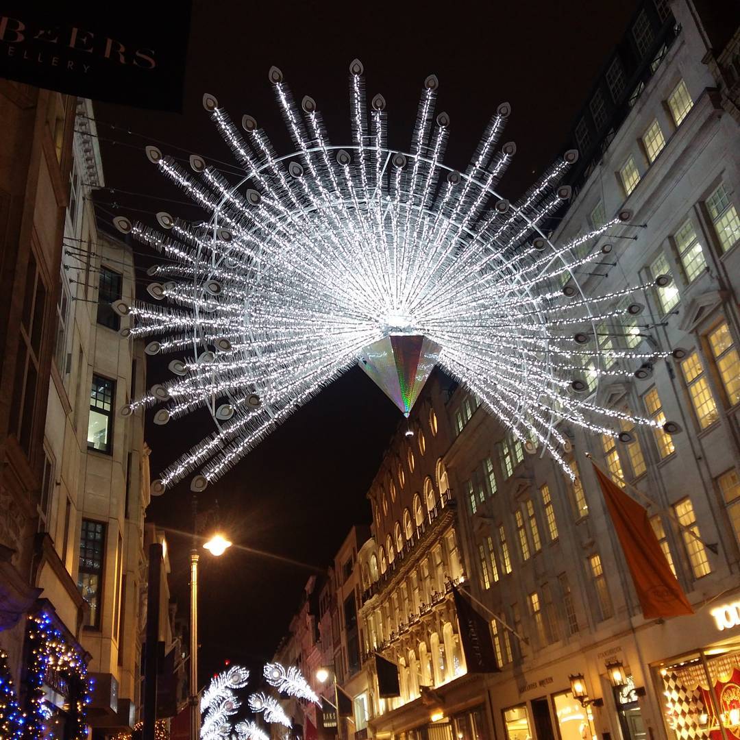 #piccadillycircus #london #christmasaddict